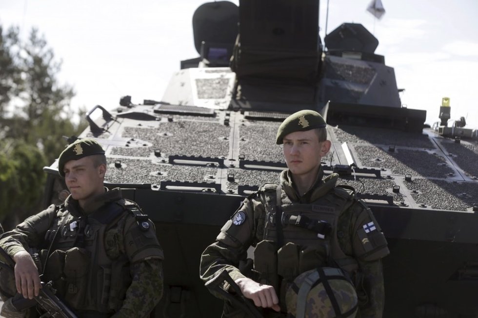 Estija kartu su Suomija įsigis mažiausiai 12 savaeigių haubicų (nuotr. SCANPIX)