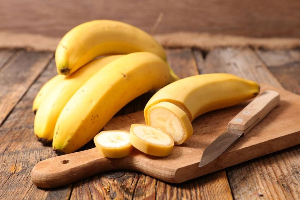 Juodųjų serbentų uogienė su bananais ir vanile