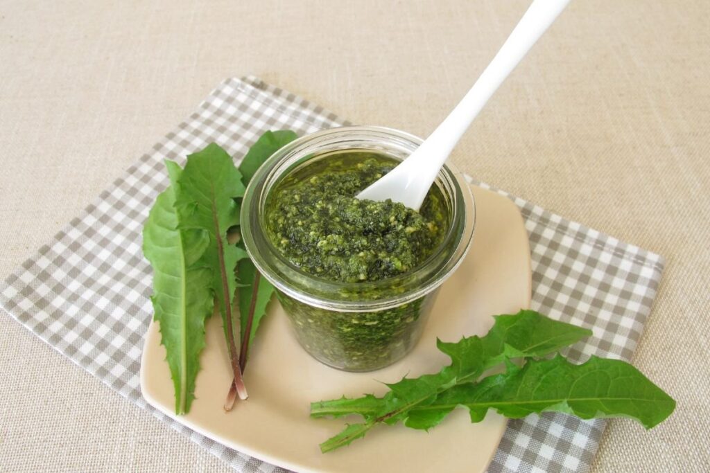 Kiaulpienių pesto