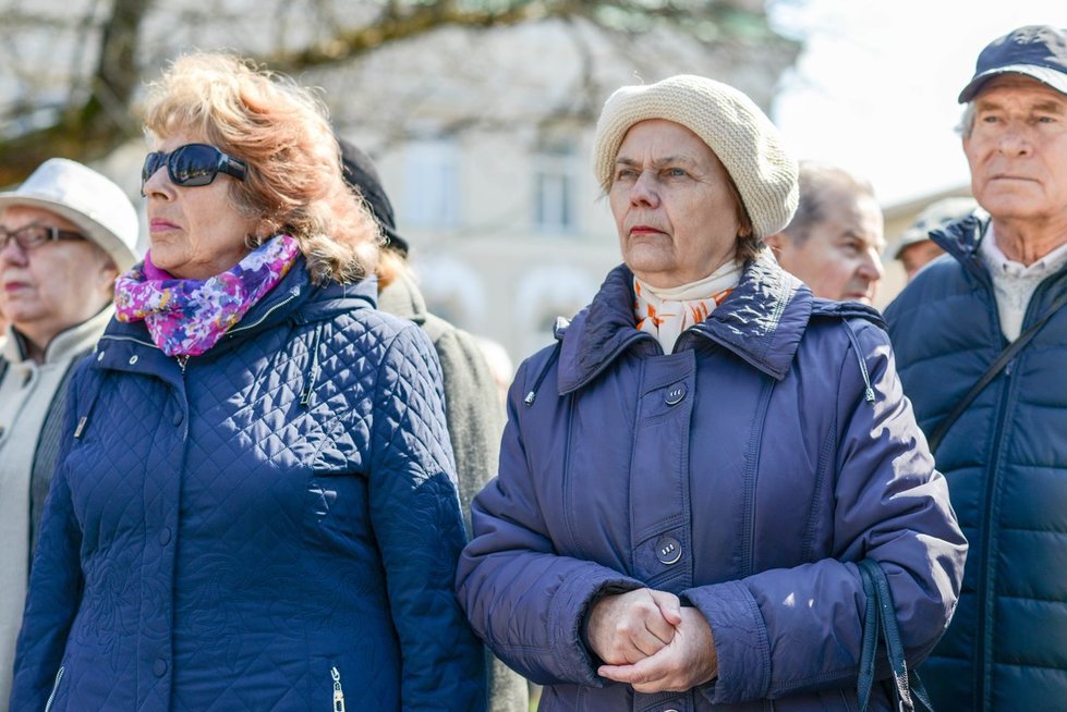 Pensininkai protestuoja reikalaudami didesnių pensijų