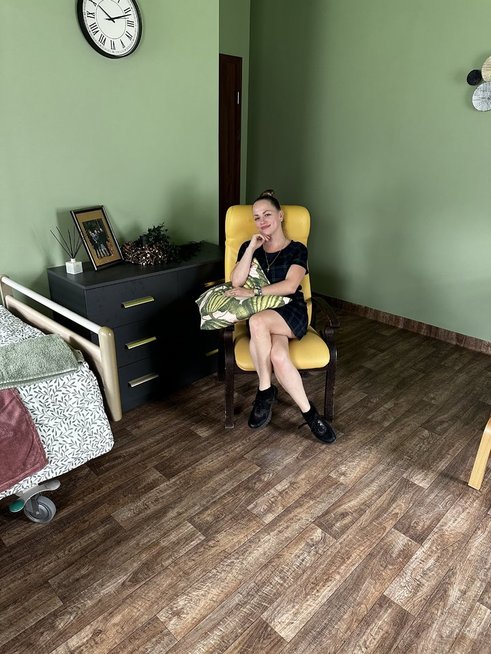 Ineta Puzaraitė-Žvagulienė Bartkuškio senelių namuose (nuotr. asm. archyvo)