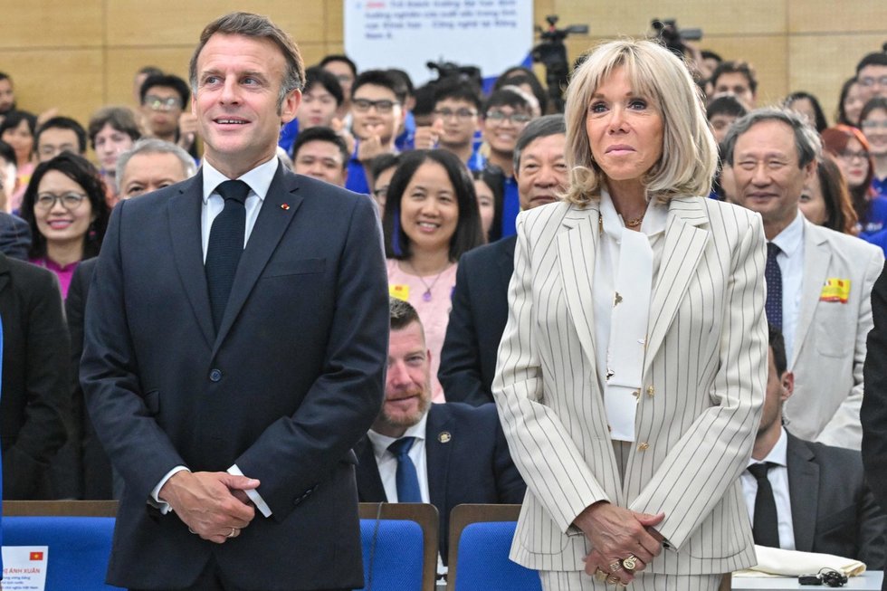 E. Macronas su savo žmona (Nuotr. SCANPIX)