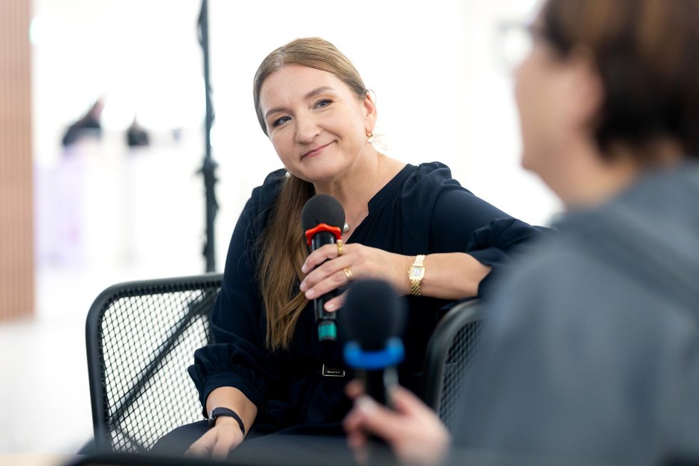 Austėja Landsbergienė savo naujoje knygoje kalba apie sveiko proto motinystę (nuotr. Mika Savičiūtė)