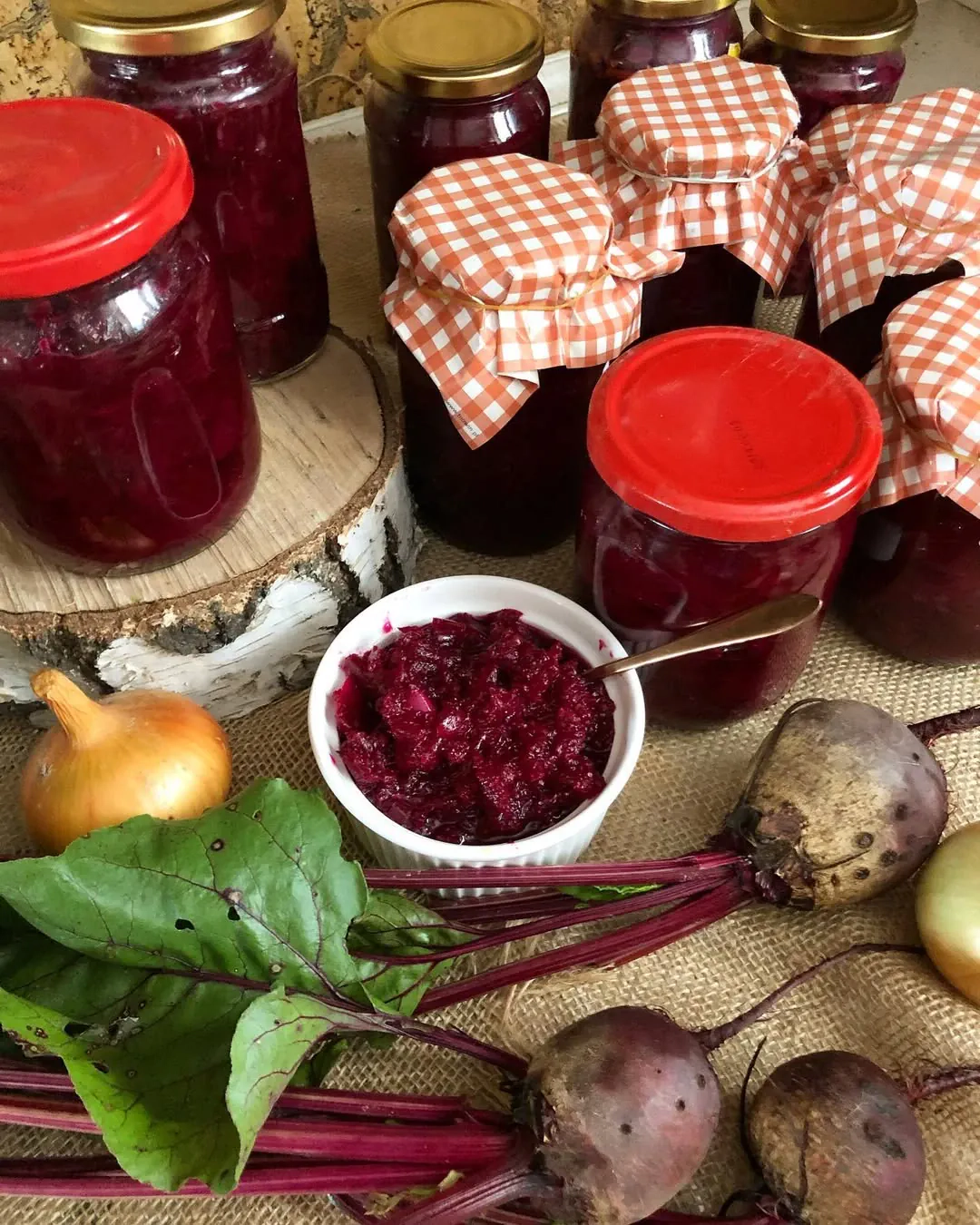 Virtų burokėlių mišrainė žiemai su aliejumi ir actu