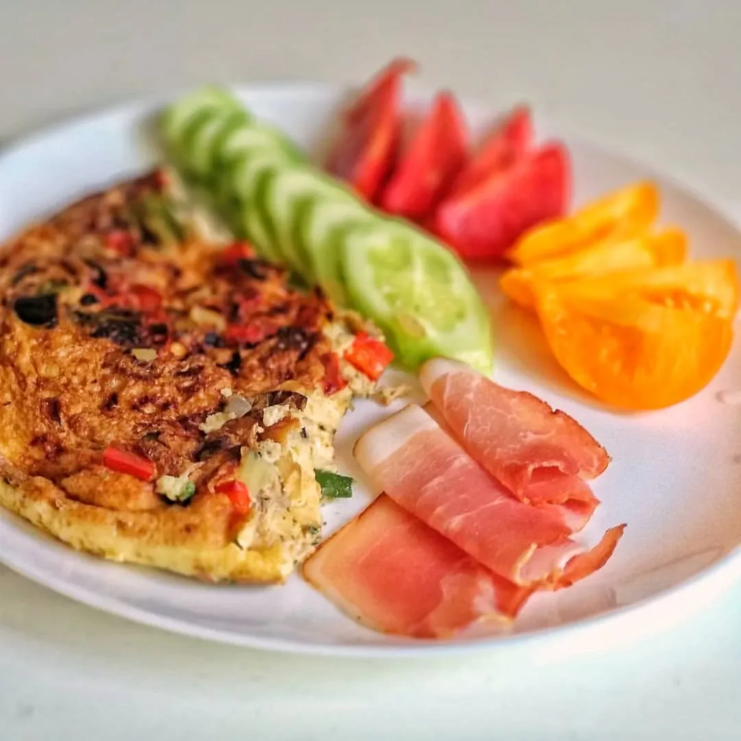 Omletas su miltais ir daržovėmis