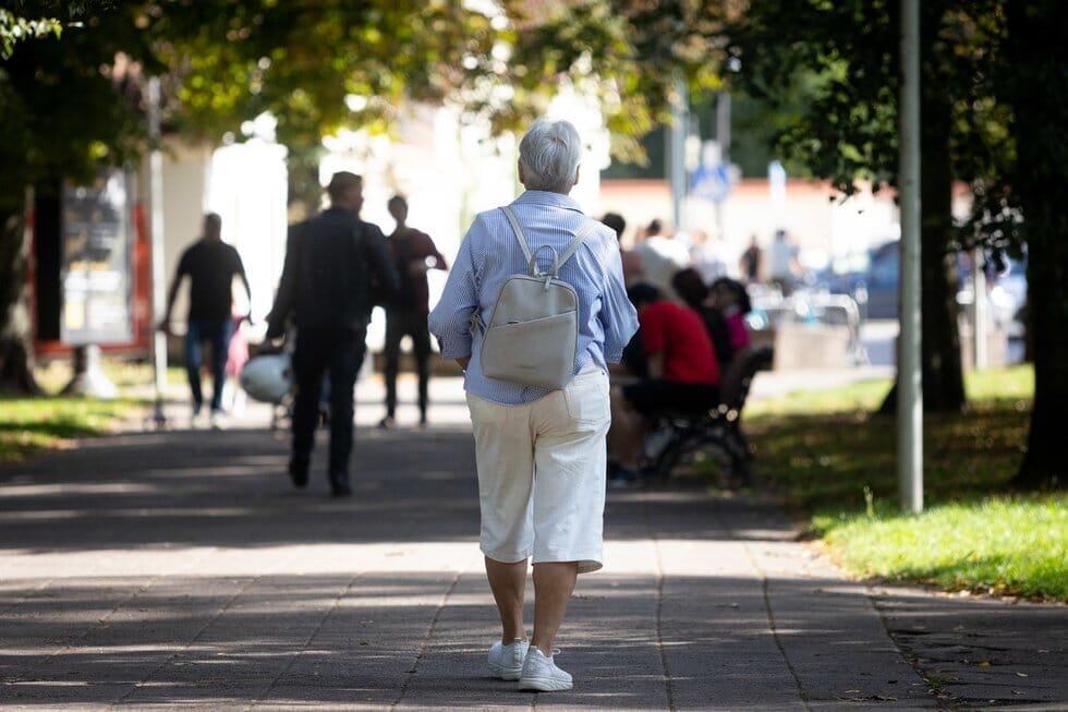 Lietuviai gyvens ilgiau, dėl to jiems bus mokama mažiau pinigų (Elta nuotr.)