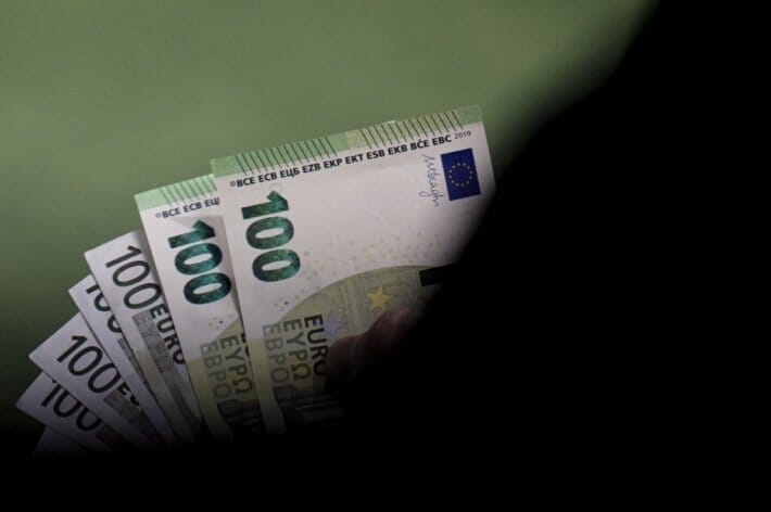 Pinigai (Lukas Balandis/ BNS nuotr.)