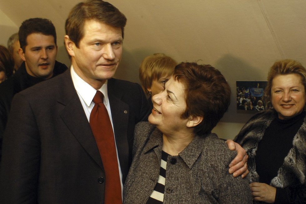 Rolandas Paksas ir Lena Lolišvili (Fotobankas) Rolandas Paksas ir Lena Lolišvili (Fotobankas)