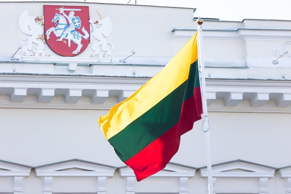 Lietuvos vėliava (nuotr. Elta) Lietuvos vėliava (nuotr. Elta)
