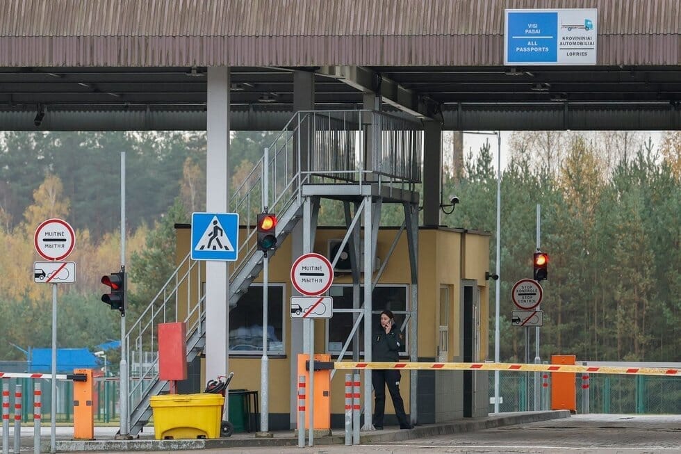 Baltarusija skundžiasi JT: Lenkija, Lietuva ir Latvija esą pažeidžia žmogaus teises uždarydamos sienas (nuotr. SCANPIX) Baltarusija skundžiasi JT: Lenkija, Lietuva ir Latvija esą pažeidžia žmogaus teises uždarydamos sienas (nuotr. SCANPIX)