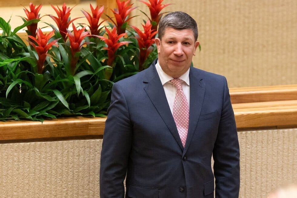 Prisiekia naujai išrinkti Seimo nariai (Paulius Peleckis/ BNS nuotr.) Prisiekia naujai išrinkti Seimo nariai (Paulius Peleckis/ BNS nuotr.)