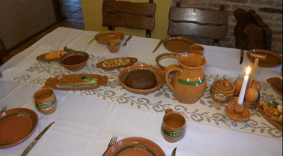 Atskleidė, kodėl ant Kūčių stalo dedama 12 patiekalų: tai žino ne visi (nuotr. stop kadras)