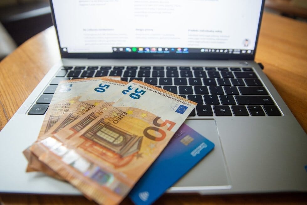 Pinigai (Fotodiena/ Viltė Domkutė)