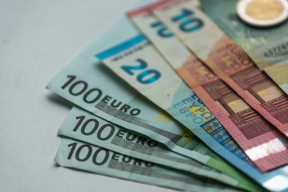 Pinigai (nuotr. Fotodiena/Justino Auškelio)