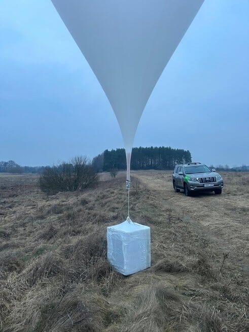 Kontrabandinis balionas (nuotr. VSAT)